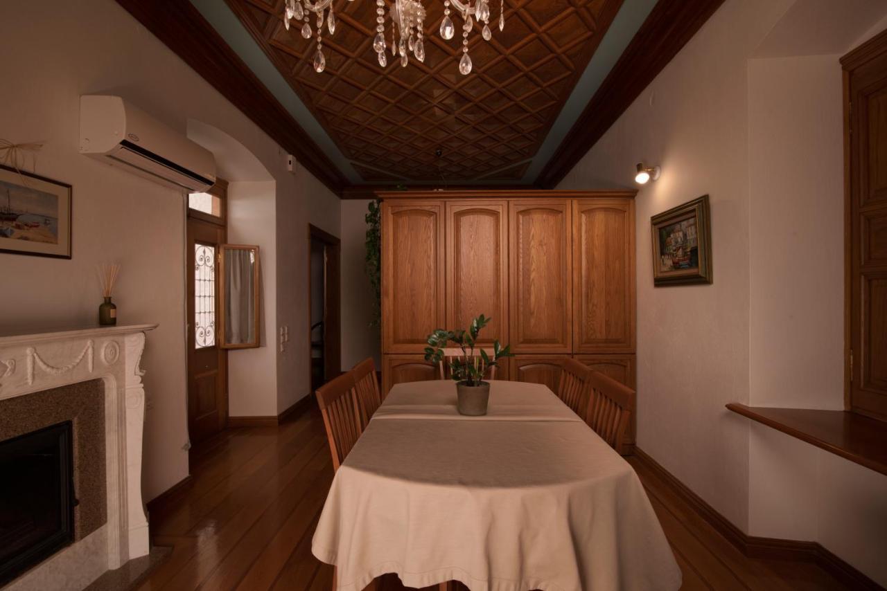 Antoinette Mansion Villa Ídra Kültér fotó